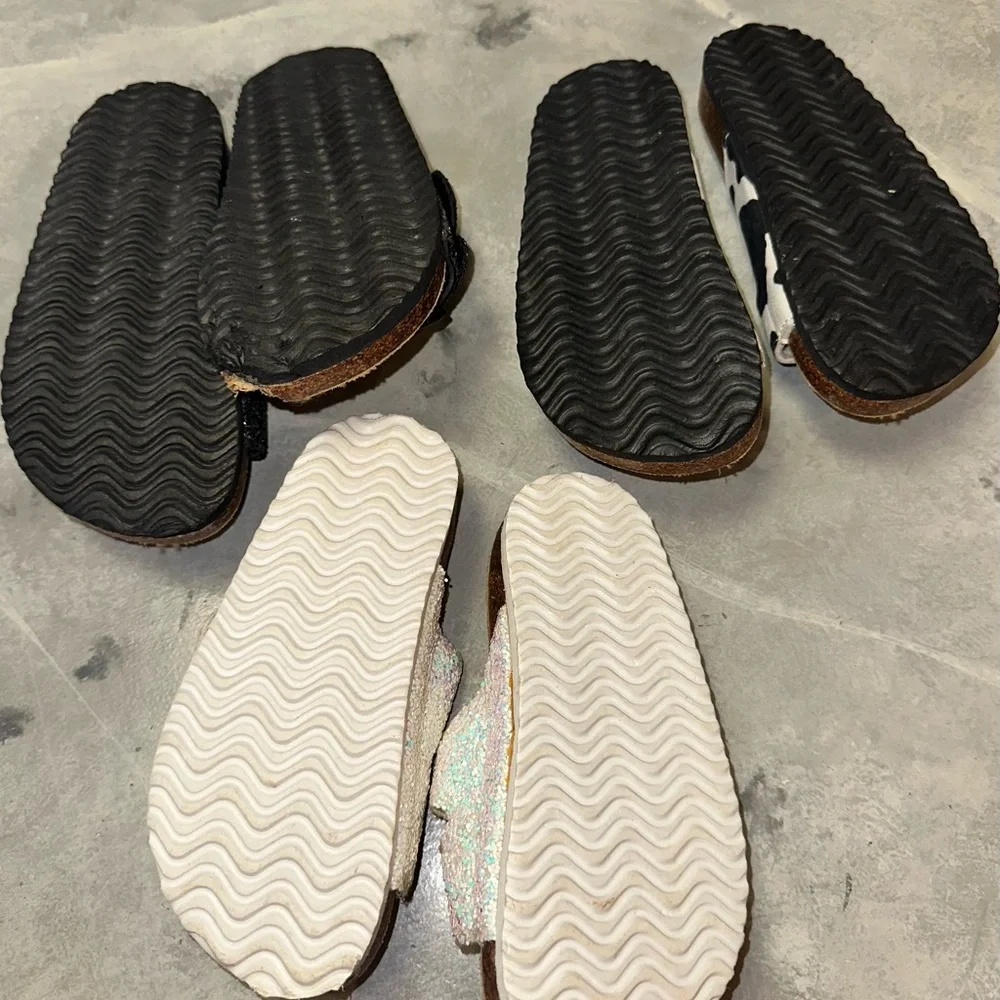 Bundle Of Sparkle In Pink Birkley Sandals (3 Pair) Kids Size‎ 6 & 8